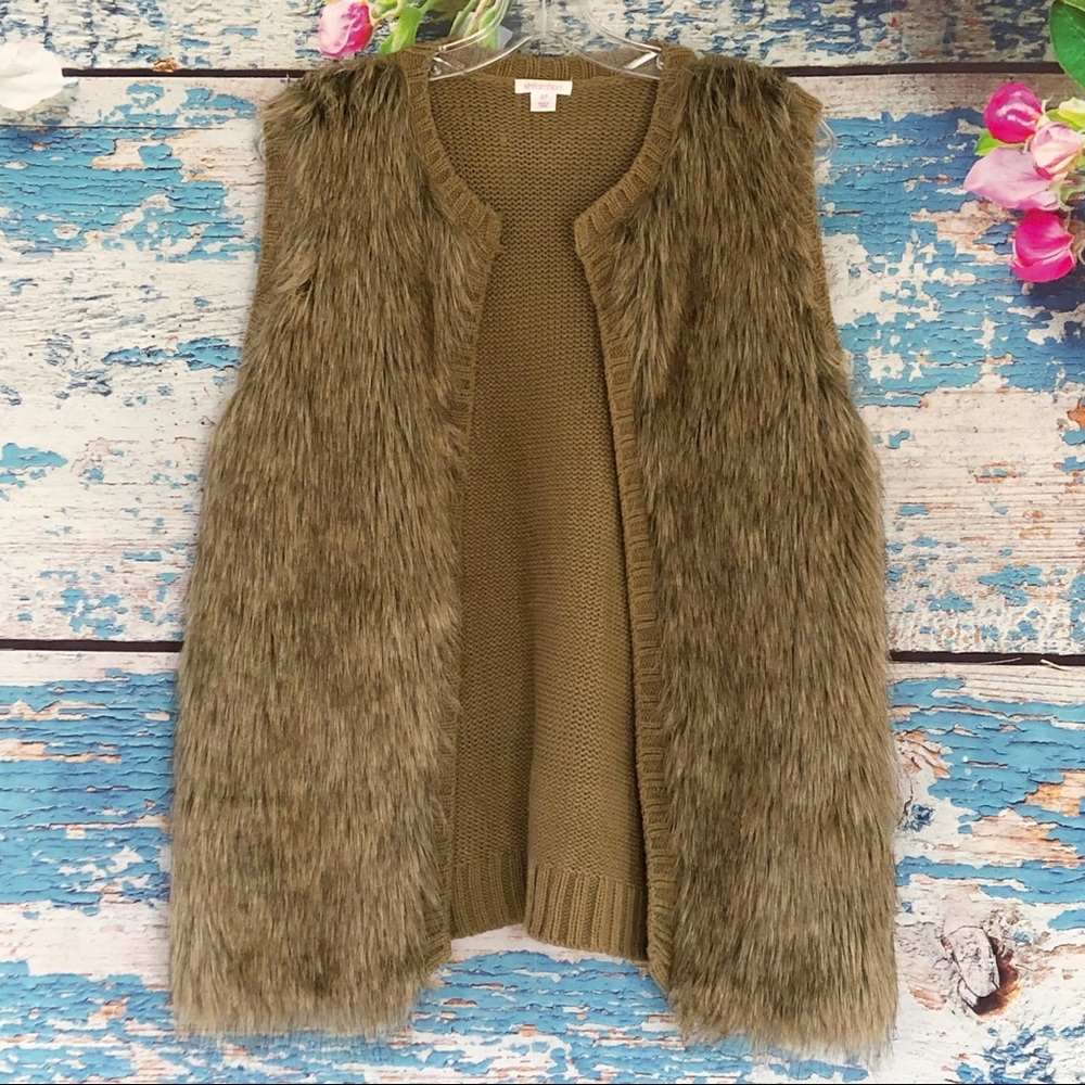 Xhilaration Faux Fur Sweater Vest Cardigan Size Small Tan